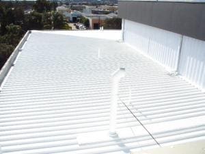 The roof of the Blacktown RSL has been painted white in preparation for the installation of 100kW of Solyndra solar modules.