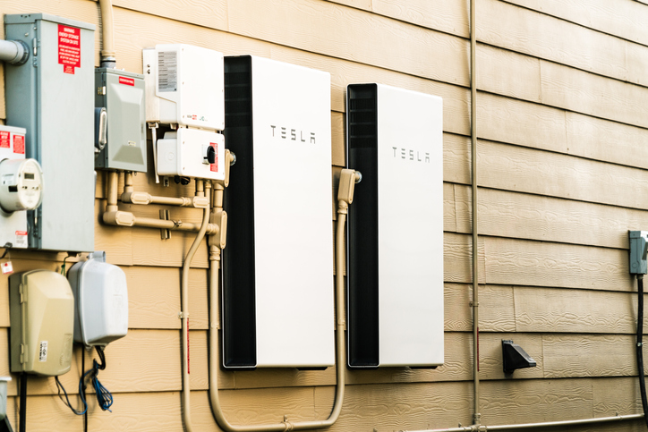 Tesla Powerwall Home Battery storage solution for Off Grid Living